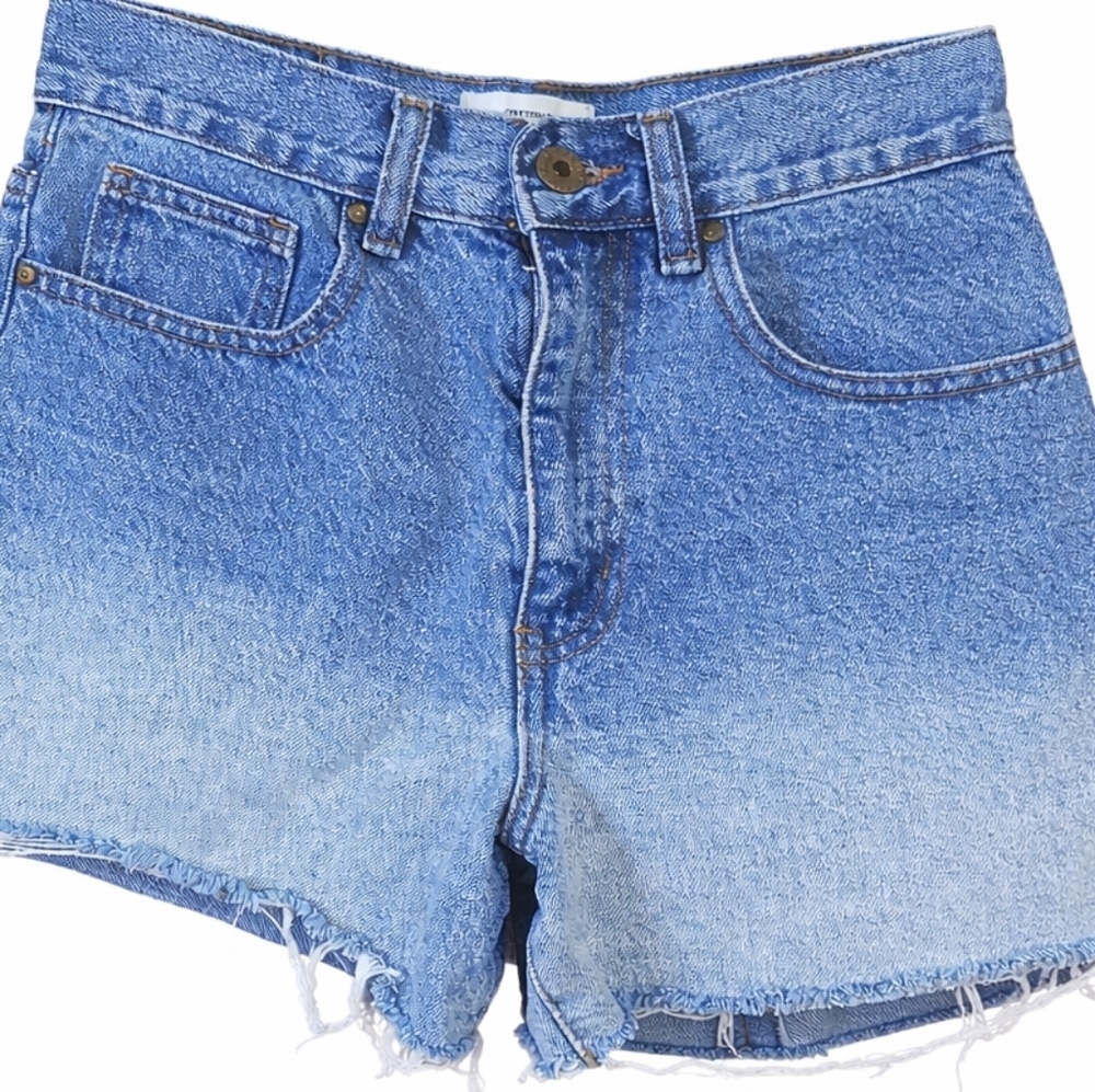 Cotton On Ombre Light Blue High-Rise Distressed Fray Hem Denim Shorts Sz 2